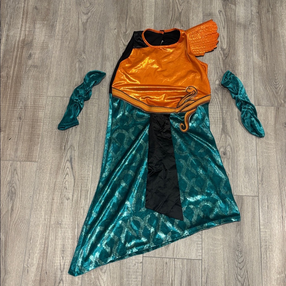 Nefera de Nile monster high Costume Dress with accessories size 7-10 years